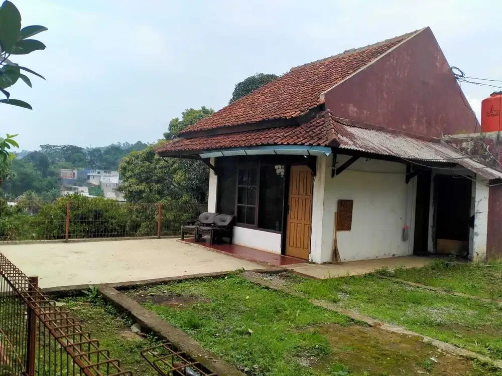 Vila dijual di Ujung berung