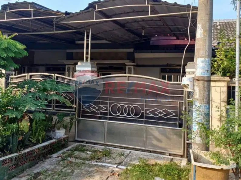 Rumah semi klasik & semi furnished di Kebalen, bekasi