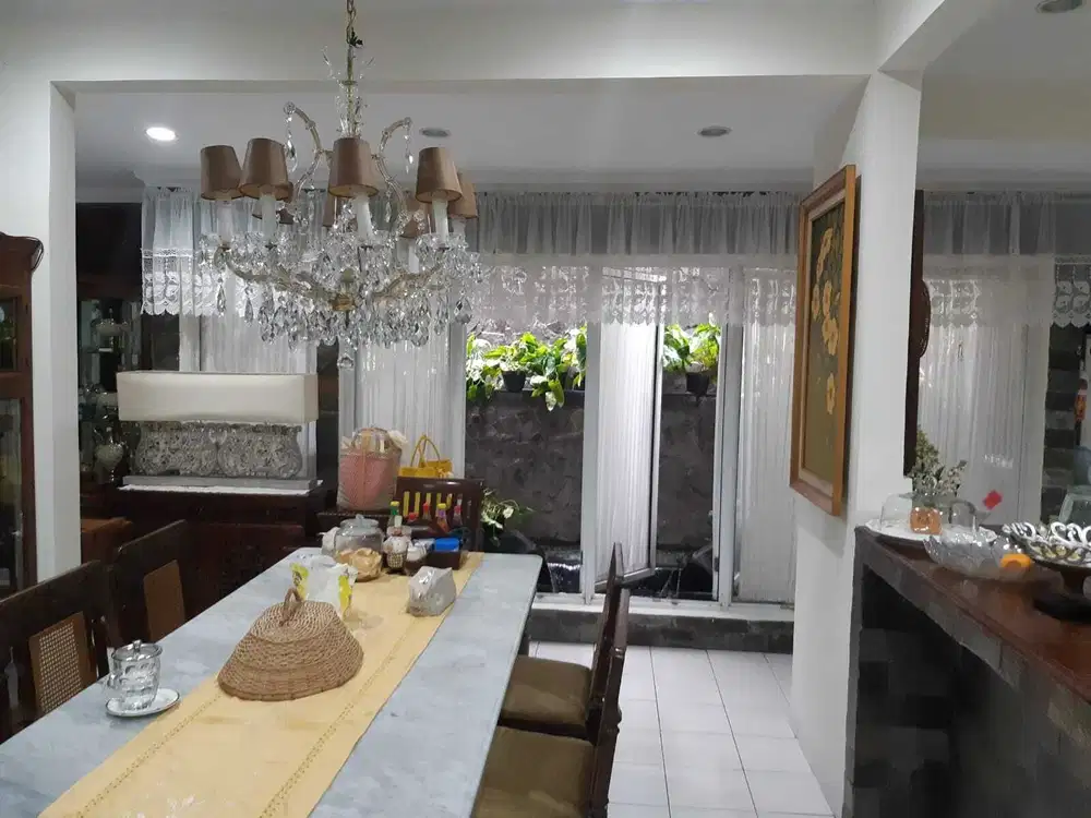 Dijual Rumah Puspita Loka BSD Dekat RS, Kantor Polisi & Pasar Modern