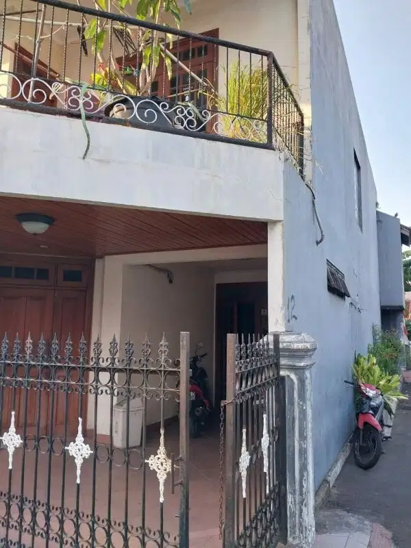 DIJUAL RUMAH 3 LANTAIN DAERAH CIPINANG BARU BUNDAR