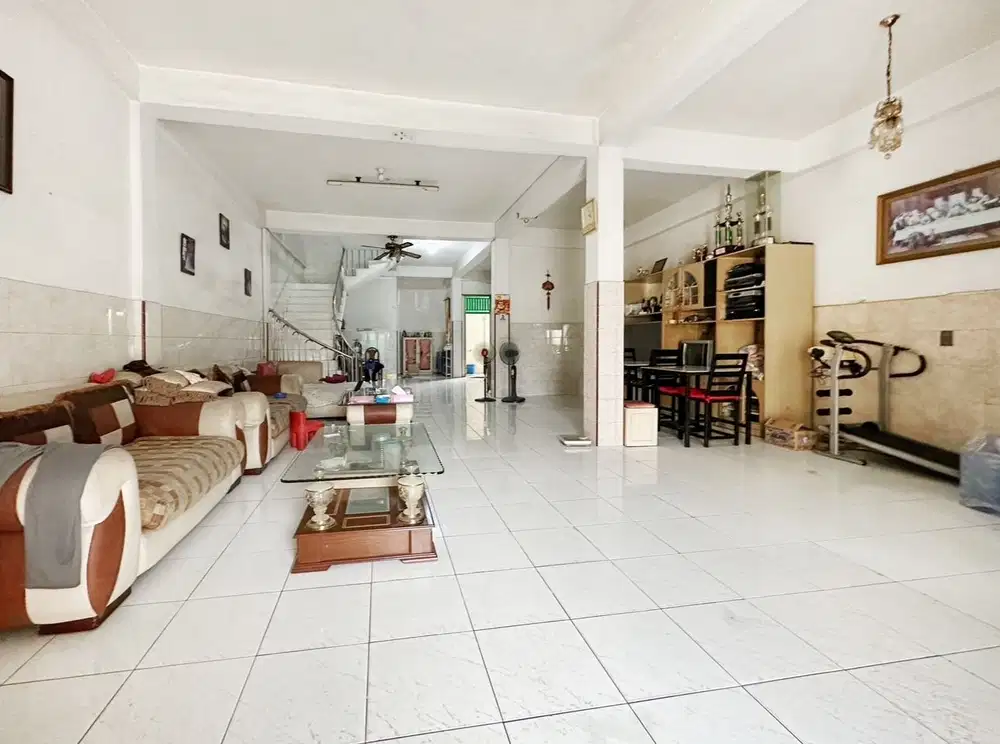 Dijual Rumah Strategis di Jalan Syakiakirti Palembang (Mayor Ruslan)