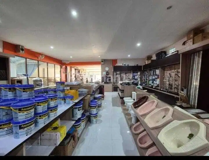 Jual ruang usaha berikut rumah tinggal, siap.pakai, mewah di Kuningan