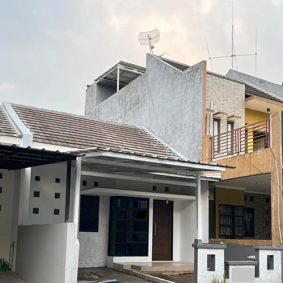 DISEWAKAN RUMAH DI THE ADDRESS CIBUBUR SIAP HUNI