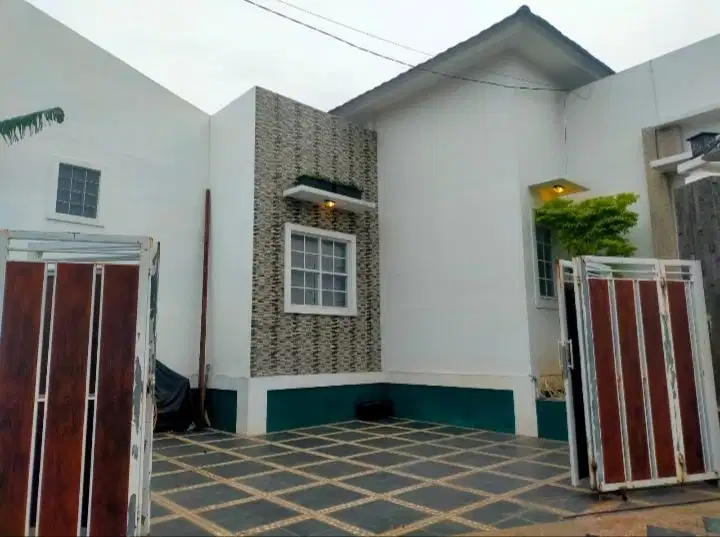 Rumah dijual 2 lantai ada kolam renang furnished di Rajeg