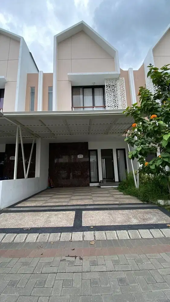 Dijual Take Over Rumah 2,5 Lantai Ready Siap Huni Cluster Sda Kota