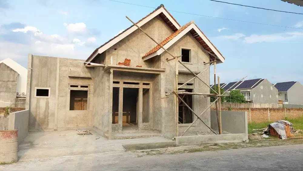 RUMAH READY MEWAH MURAH AMERIKA STYLE MEPET COLOMADU KARTASURA SOLO