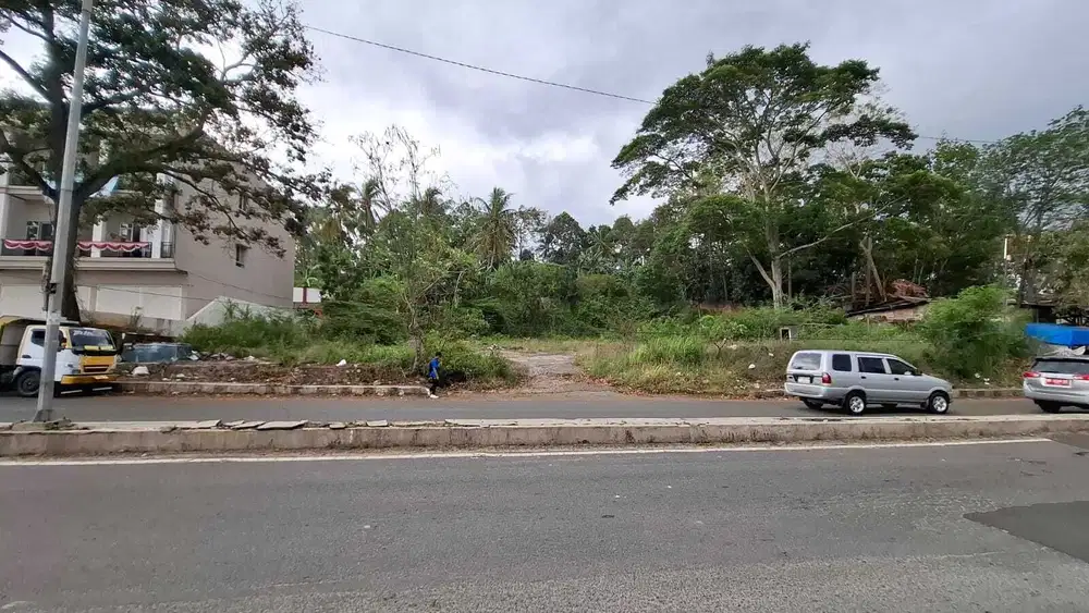 TANAH TEPI JALAN RAYA PRAMUKA RAJABASA