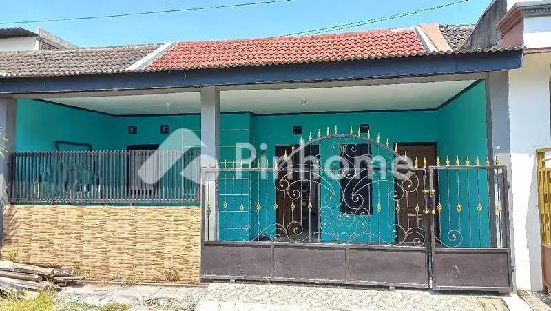 Rumah murah Perum Taman Menganti Emas Gresik Dijual cepat B.U Poll