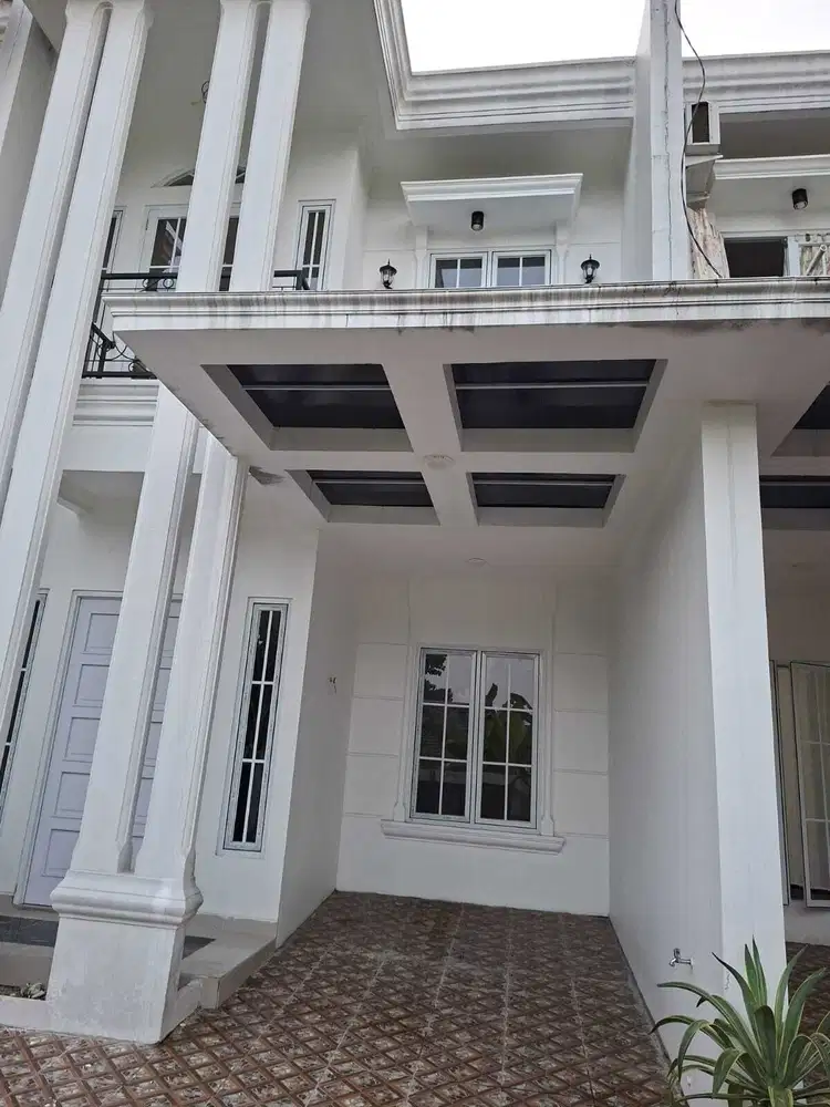 DIJUAL RUMAH SIAP HUNI EROPA STYLE DEKAT GDC