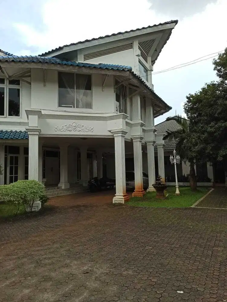 Dijual Rumah di lebak bulus 3 harga bagus lokasi dekat RS fatmawati