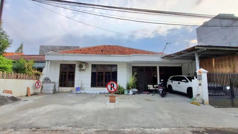 Disewakan Rumah Darmo Permai Selatan untuk Kantor/ Usaha