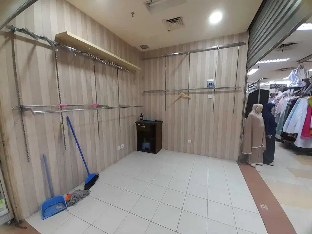 Dijual : Kios Hoek di ITC BSD, Tangerang