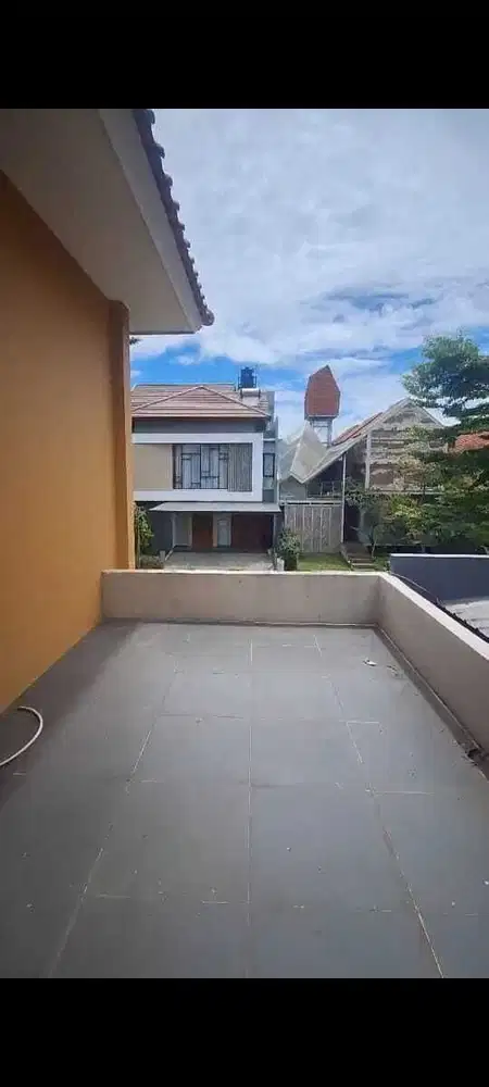 Rumah Siap Huni di Kota Baru Parahyangan