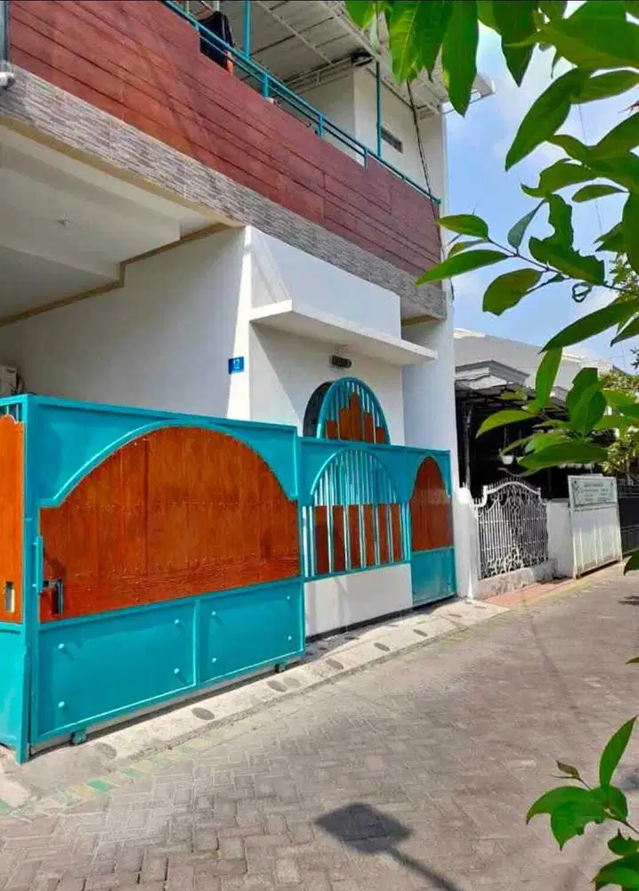 Rumah Cantik Minimalis Bonus Perabot di Ketintang