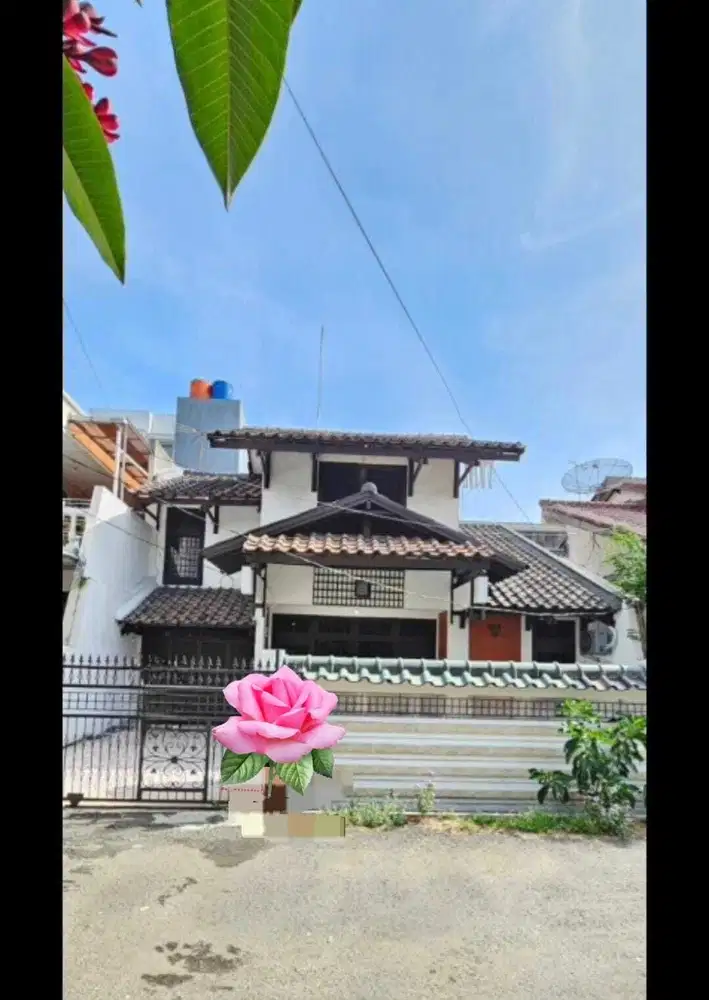 DISEWA RUMAH ASRI DAERAH KELAPA GADING