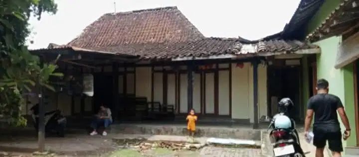 Tanah dijual murah, Bonus rumah limasan kayu jati lawas, Hanya 1jt/m2