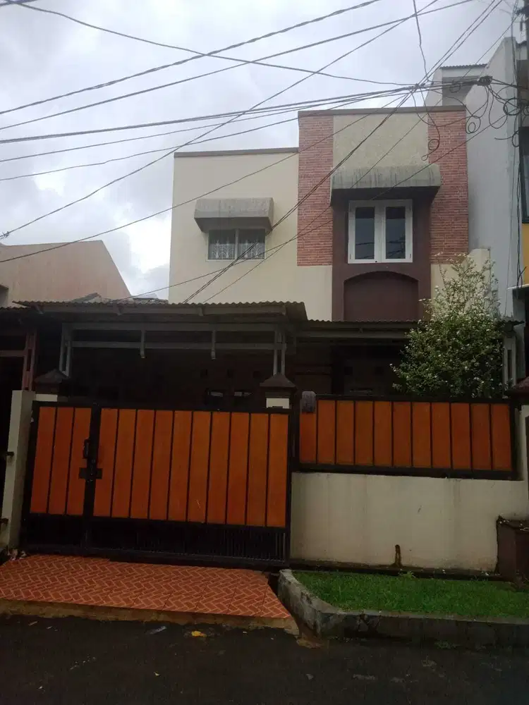 Dijual Rumah 2 Lantai Siap Huni Gading Serpong Tangerang