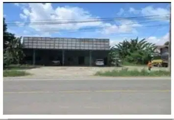 dijual rumah lokasi strategis lahan luas