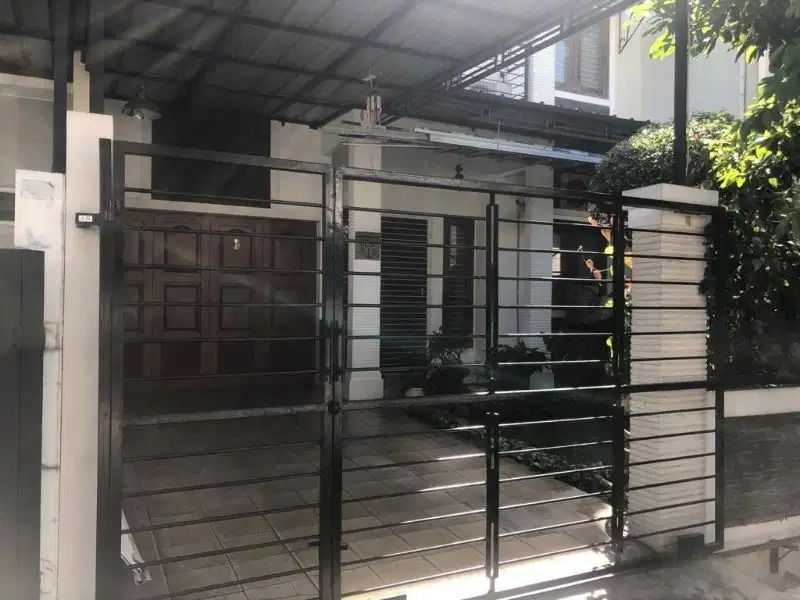 DIJUAL CEPAT RUMAH SIAP HUNI DI SEKTOR 1E GADING SERPONG