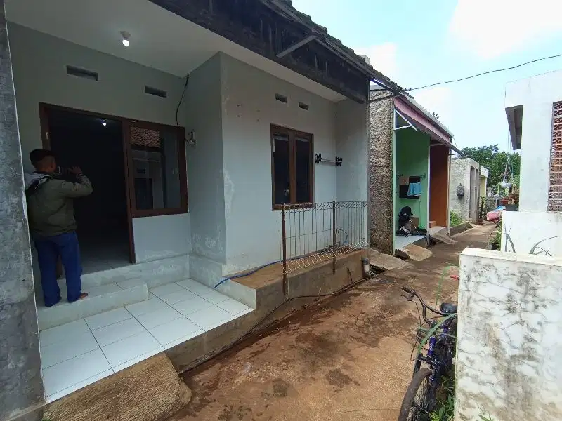 Disewakan rumah bisa bulanan di sayap Cigadung, Dago Hill Bandung. 