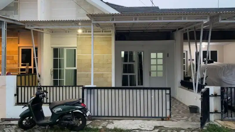 Rumah Cantik di Cluster Parahyangan Citalang Kota Purwakarta