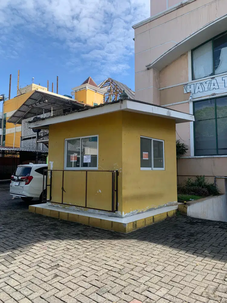 Ruang Usaha lokasi sangat strategis