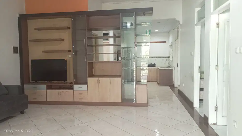 Disewakan Rumah furnished Banjar Wijaya Tangerang dekat tol bandara