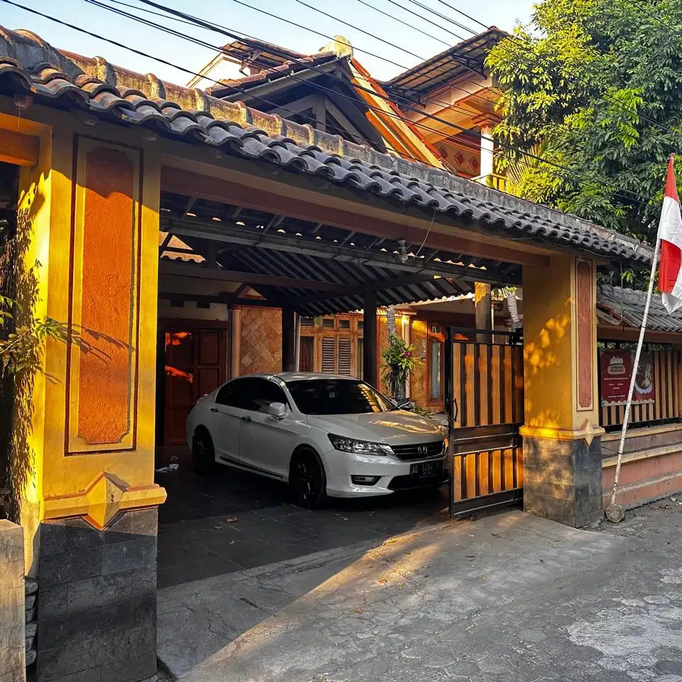 Rumah Etnik Modern dan kebun