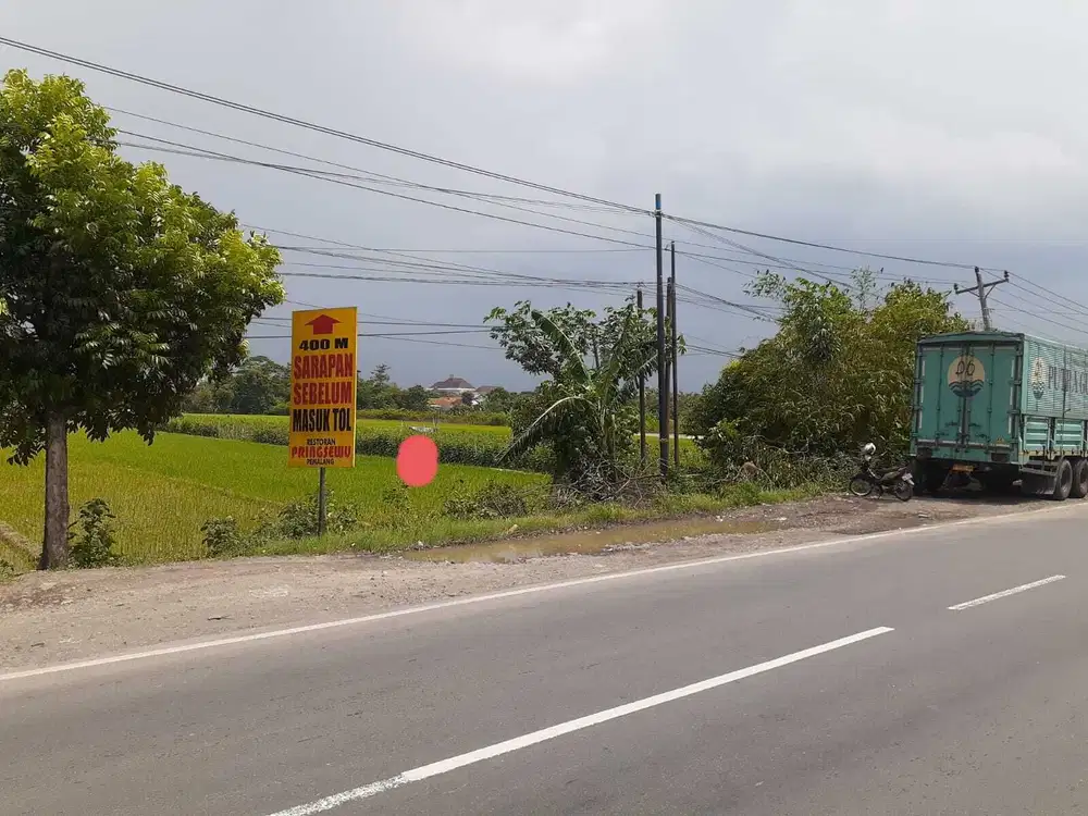 DIJUAL TANAH LOKASI SANGAT STRATEGIS DI PINGGIR JALAN RAYA