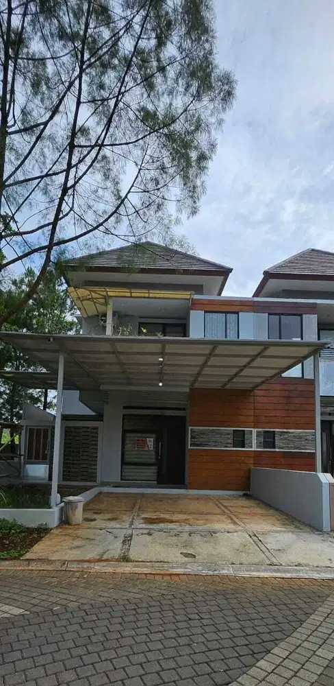Disewakan Rumah 2 Lantai Semi Furnish di Kedaton Semarang