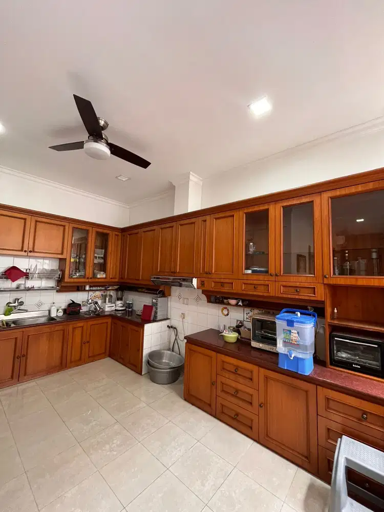 PURI INDAH BLOK D Hitung tanah aja rumah 2 lantai