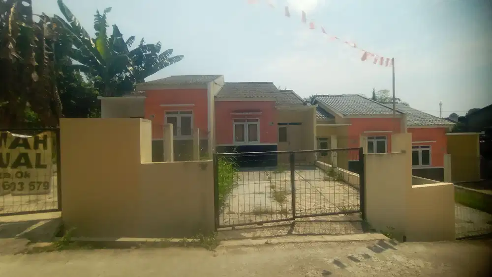 Rumah SIAP HUNI SHM + Kanopi 5 Menit St. Citayam Cipayung