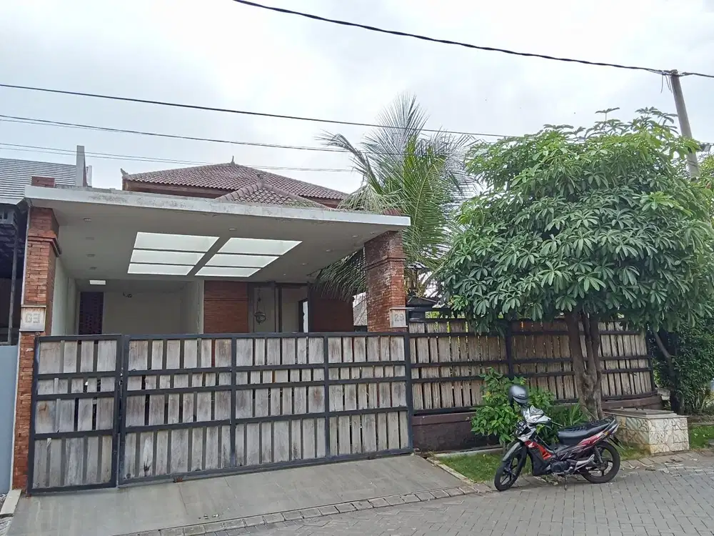 LINGKUNGAN AMAN & NYAMAN Rumah 2 Lantai Deltasari Waru Sidoarjo