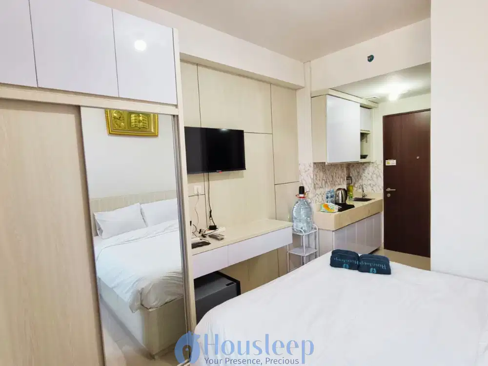 GOOD DEAL AND COMFY SEWA APARTEMEN STUDIO TRANSPARK CIBUBUR BYHOUSLEEP