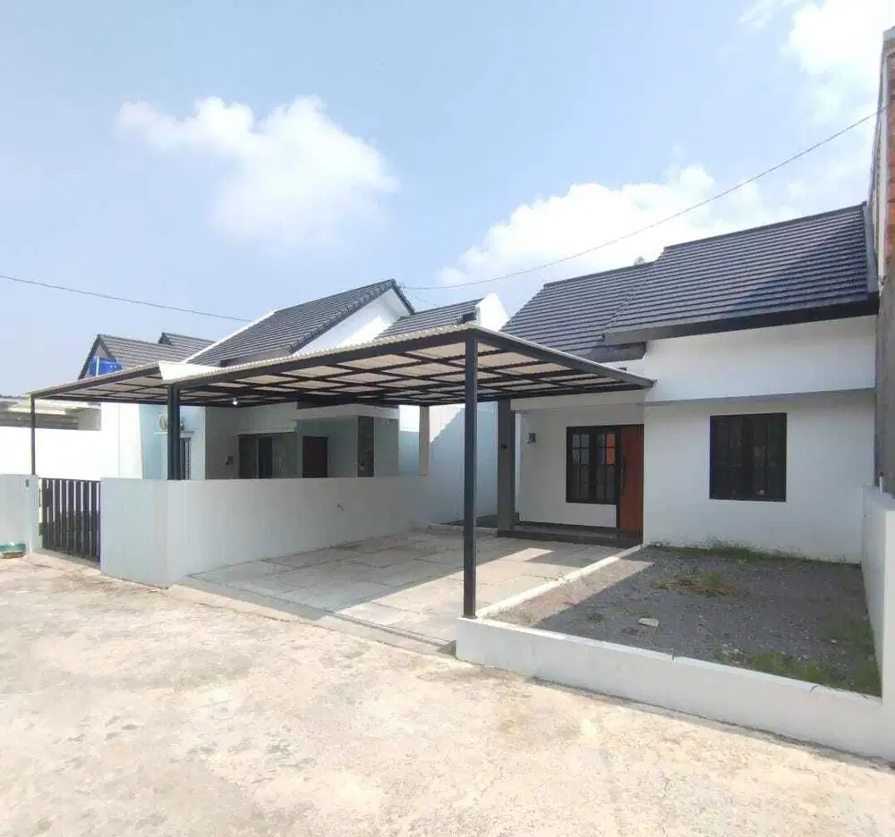 Rumah baru siap huni dekat SMA Negeri 1 Seyegan, pasar ngino, ugm, uty, mall jcm, terminal jombor