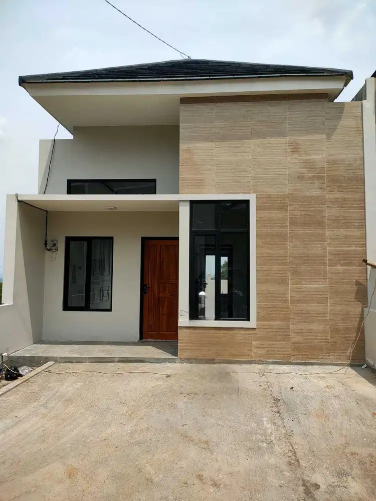 RUMAH MEWAH SATU LANTAI DI CLUSTER MANGUNHARJO TEMBALANG