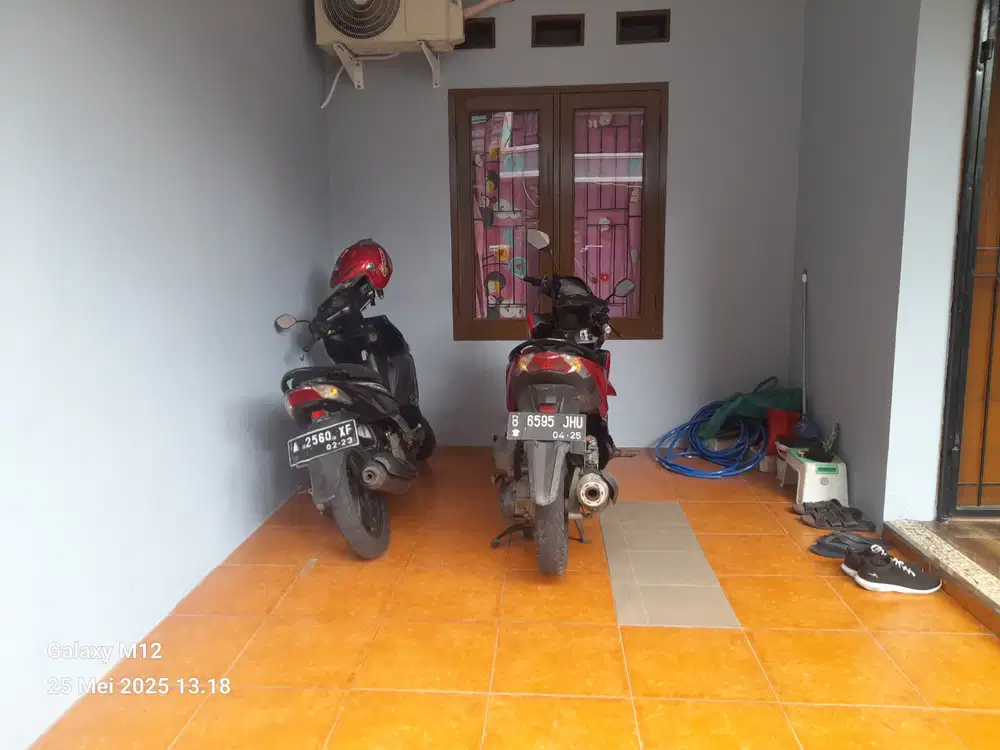 rumah 2 lantai dekat lippo karawaci