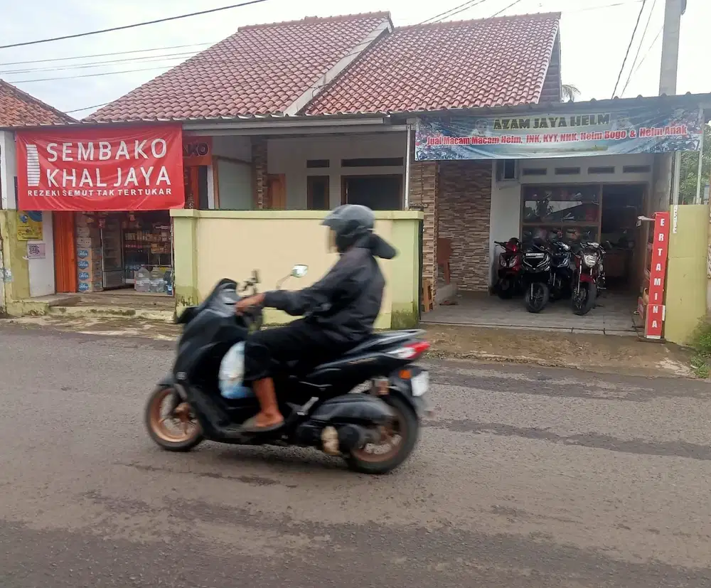 Dijual Rumah dan Toko Sembako Pinggir Jalan di Pasawahan Purwakarta