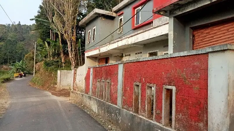 Villa 2 Lt + Gudang Teh, Lt. 1100 m, Darangdan, Purwakarta.