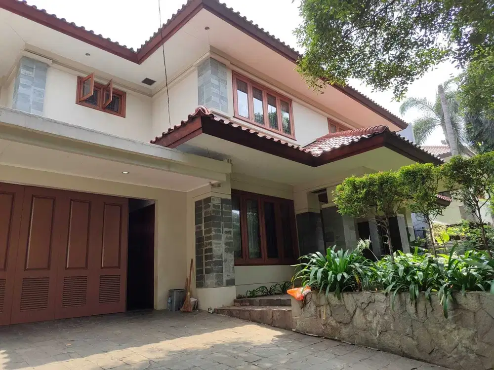 FOR RENT 2-STORY HOUSE IN PONDOK INDAH