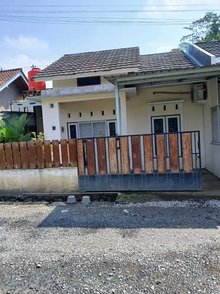 Rumah 2 KT dekat Unsoed view Gunung Slamet Banteran Purwokerto Utara