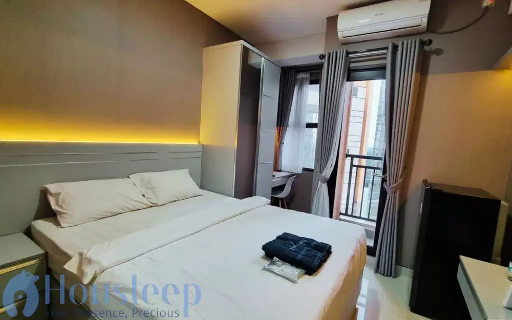 DISEWAKAN WELL FURNISHED STUDIO TRANSPARK APARTMENT CIBUBUR