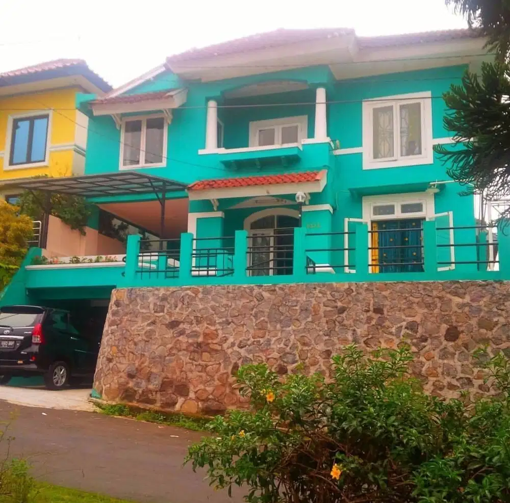 Villa + Kolam Renang