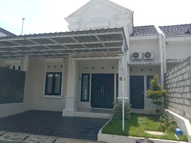 rumah  di sapphire residence
