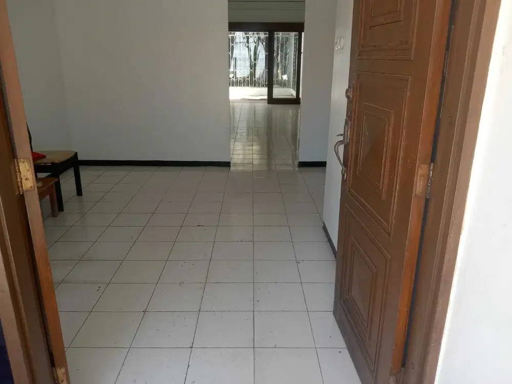 Sumber sari, Bandung Rumah Besar bagus Siap huni