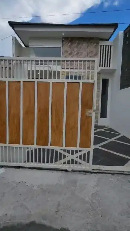 Rumah Sememi Benowo Surabaya Dijual cepat murah B.U Poll dkt SMAN 12