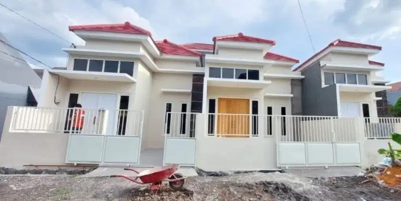 Rumah Cantik DP minim Medayu Rungkut