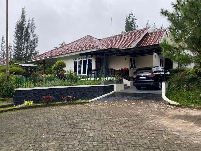 Jual Cepat! Villa Eksklusif di Kota Bunga, Siap Huni!