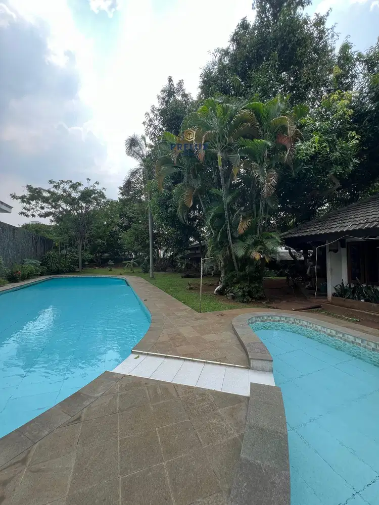 Pondok Indah Rumah lama layak Huni
