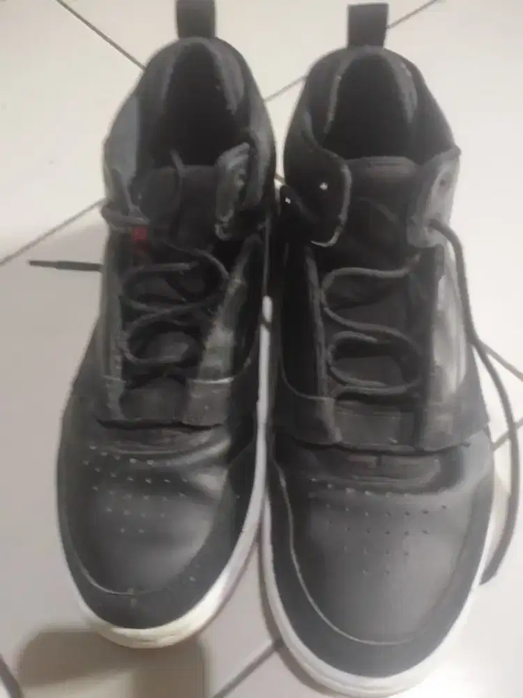 Dijual sepatu second Nike air Jordan Fade away kondisi msh bagus